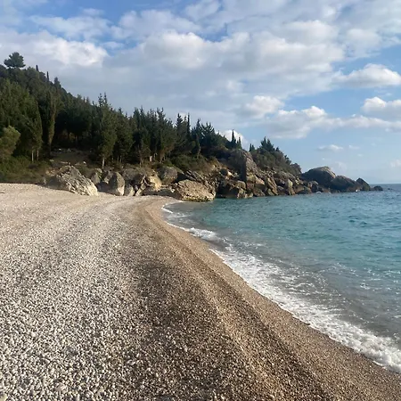 Foto * Himare